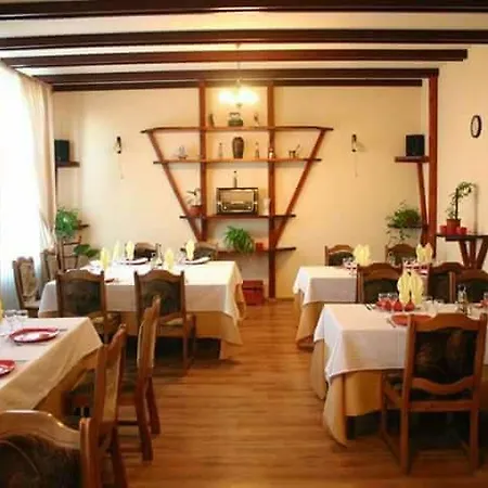 Restaurant Lowe Motel *