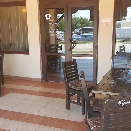 Restaurant Lowe *